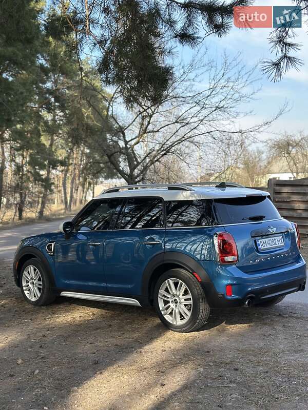 Хэтчбек MINI Countryman 2017 в Коростене