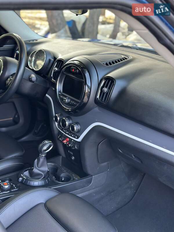 Хэтчбек MINI Countryman 2017 в Коростене