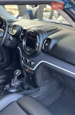 Хэтчбек MINI Countryman 2017 в 