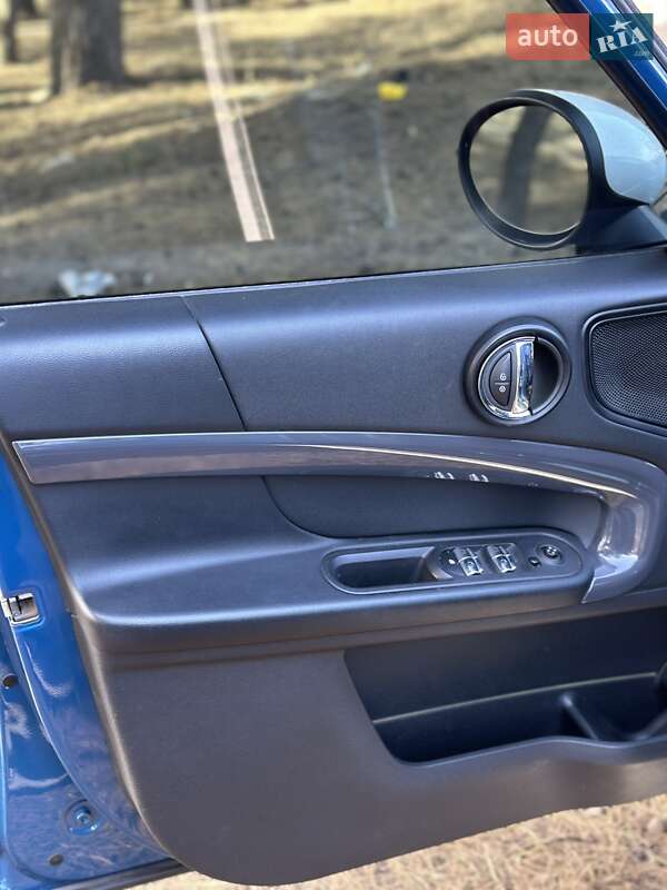 Хэтчбек MINI Countryman 2017 в Коростене