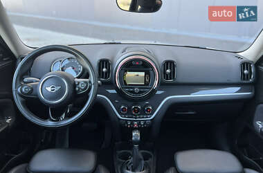 Хэтчбек MINI Countryman 2017 в 