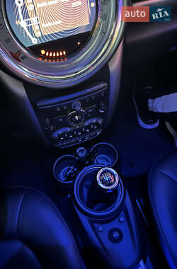 Хэтчбек MINI Countryman 2010 в 