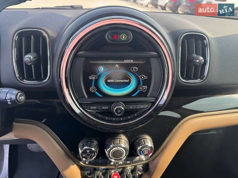 Хэтчбек MINI Countryman 2017 в Киеве