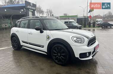 Хэтчбек MINI Countryman 2017 в Черновцах