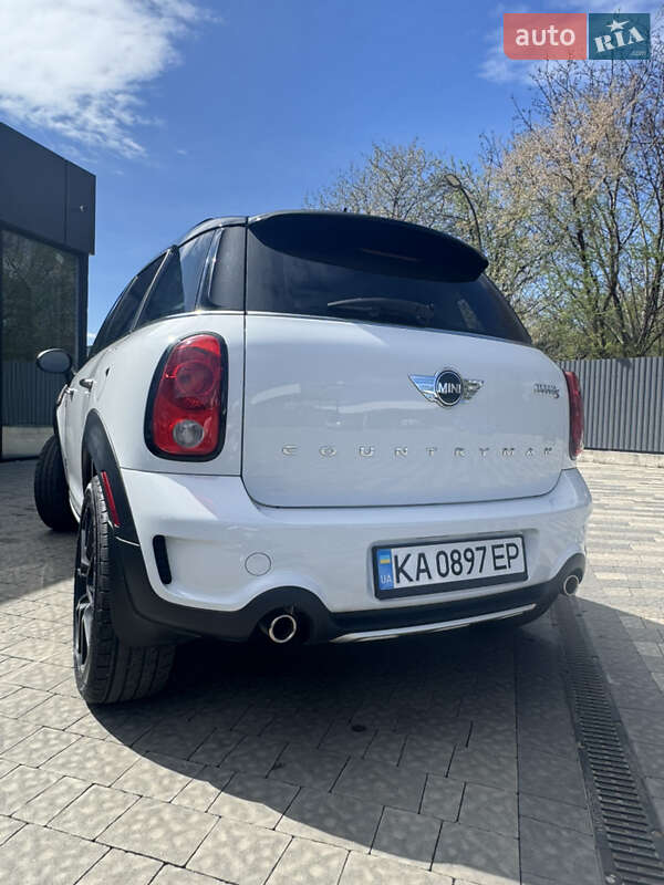 Внедорожник / Кроссовер MINI Countryman 2015 в Киеве