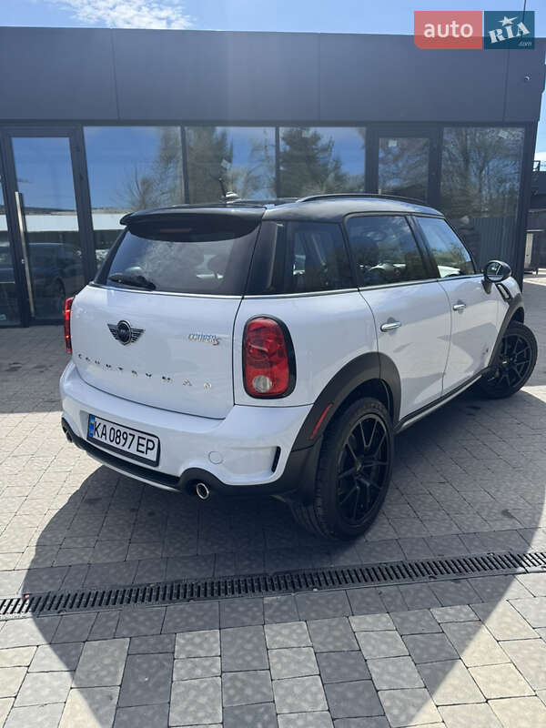 Внедорожник / Кроссовер MINI Countryman 2015 в Киеве