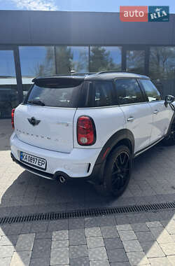 Позашляховик / Кросовер MINI Countryman 2015 в 
