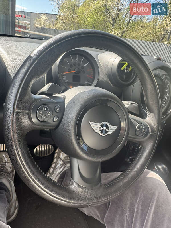 Внедорожник / Кроссовер MINI Countryman 2015 в Киеве