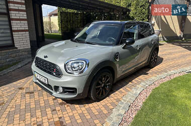 Хэтчбек MINI Countryman 2017 в 
