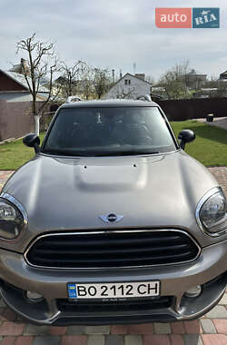 Хэтчбек MINI Countryman 2017 в 