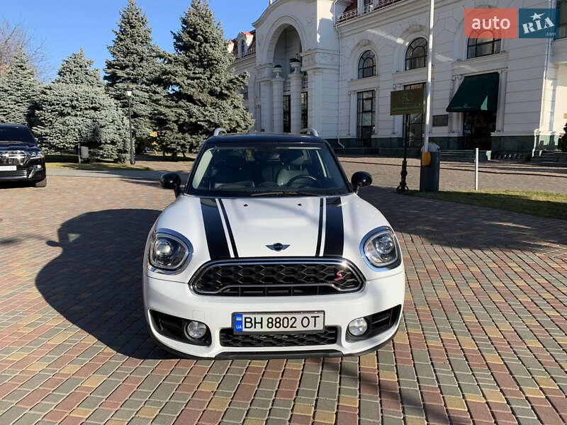 Хэтчбек MINI Countryman 2018 в 
