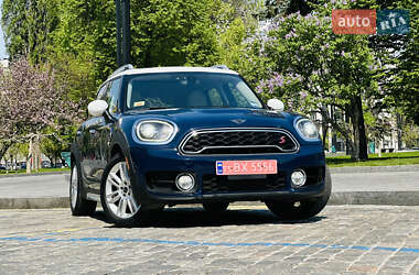 Хетчбек MINI Countryman 2017 в 