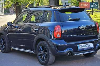 Внедорожник / Кроссовер MINI Countryman 2015 в 