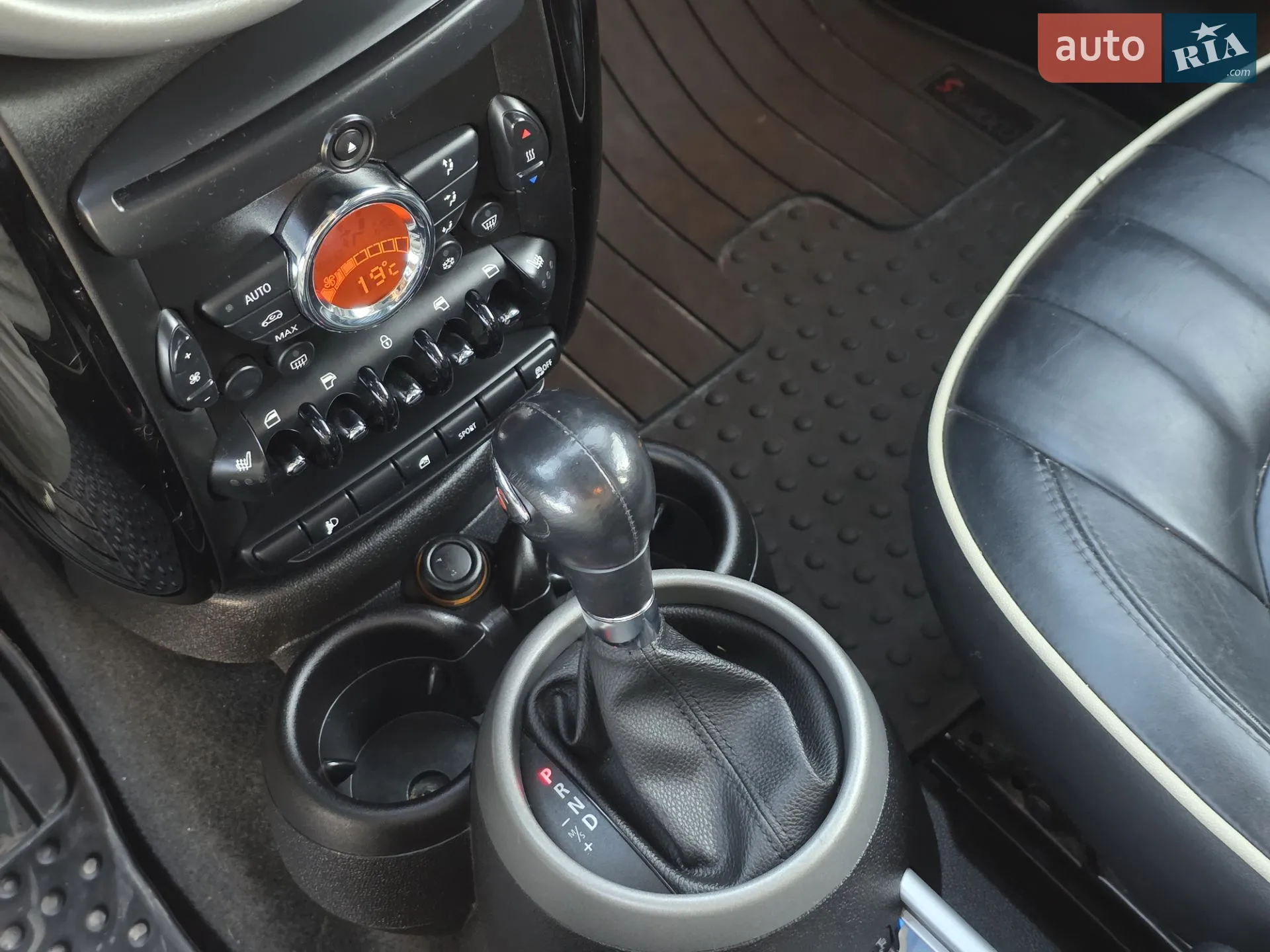 2011 MINI Countryman - мініатюра 28