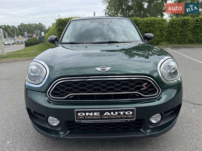 Хэтчбек MINI Countryman 2017 в Киеве