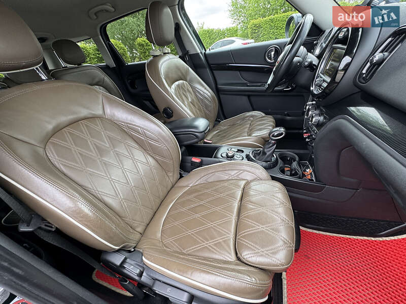 Хэтчбек MINI Countryman 2017 в Киеве