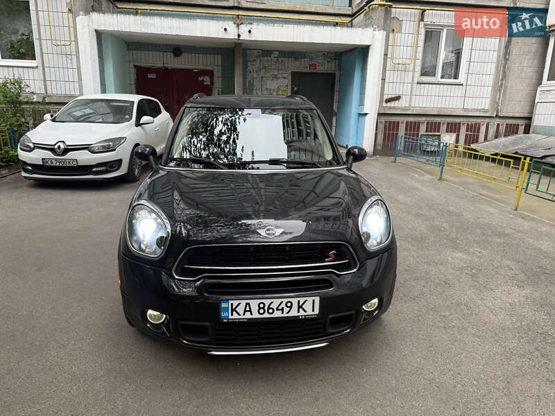 Внедорожник / Кроссовер MINI Countryman 2015 в 