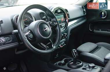 Хетчбек MINI Countryman 2019 в 