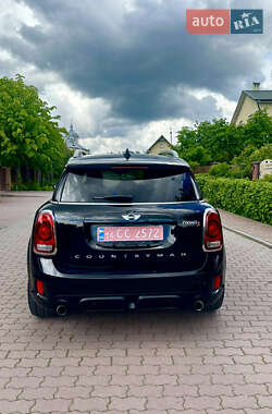 Хетчбек MINI Countryman 2017 в 