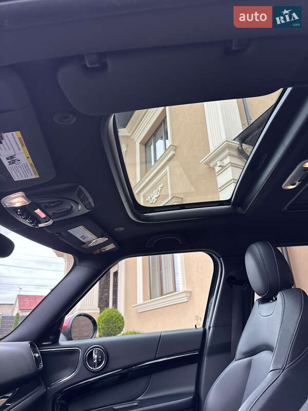 Хэтчбек MINI Countryman 2019 в Черновцах