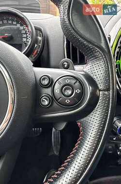Хэтчбек MINI Countryman 2019 в 