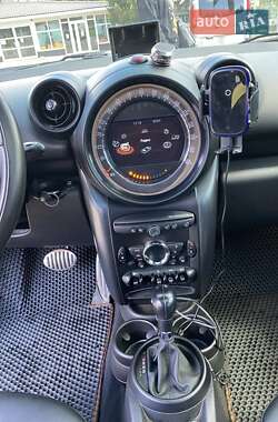 Внедорожник / Кроссовер MINI Countryman 2015 в 