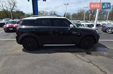 Позашляховик / Кросовер MINI Countryman 2021 в 