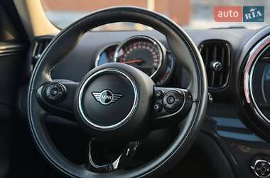 Хэтчбек MINI Countryman 2019 в 