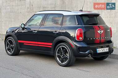 Внедорожник / Кроссовер MINI Countryman 2015 в 