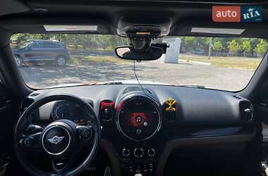 Хэтчбек MINI Countryman 2018 в 