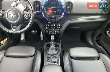 Хэтчбек MINI Countryman 2017 в 
