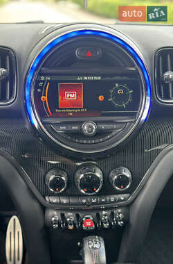 Хэтчбек MINI Countryman 2017 в 