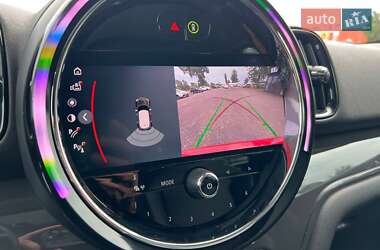Хэтчбек MINI Countryman 2019 в 