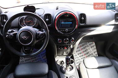 Хэтчбек MINI Countryman 2019 в 