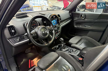 Хэтчбек MINI Countryman 2017 в 