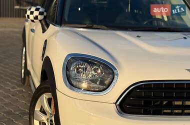 Хэтчбек MINI Countryman 2019 в 