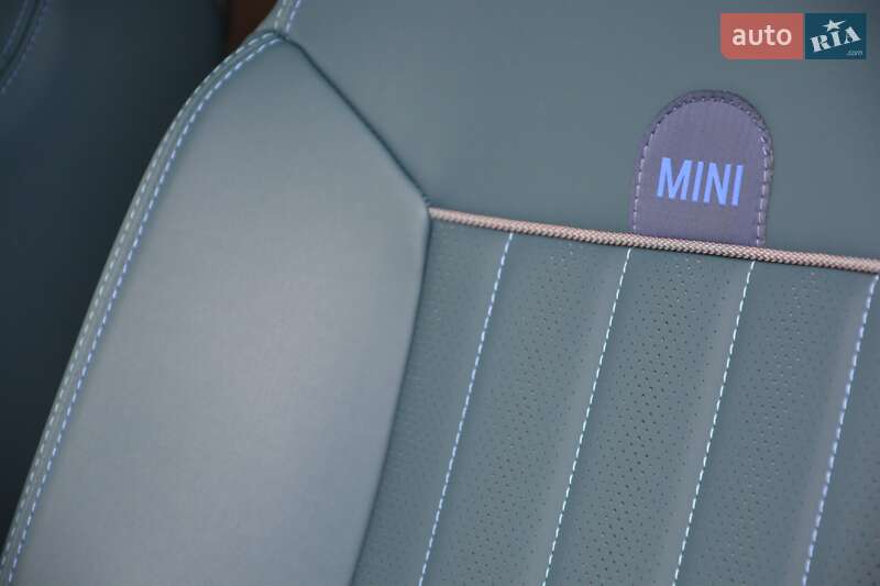 Внедорожник / Кроссовер MINI Countryman 2024 в Киеве