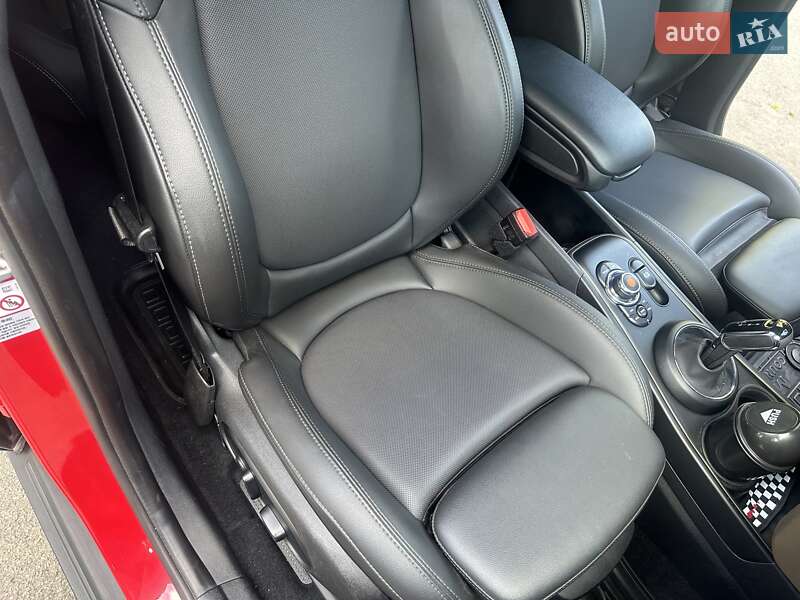 Хэтчбек MINI Countryman 2019 в Киеве фото 29 Хэтчбек MINI Countryman 2019 в Киеве