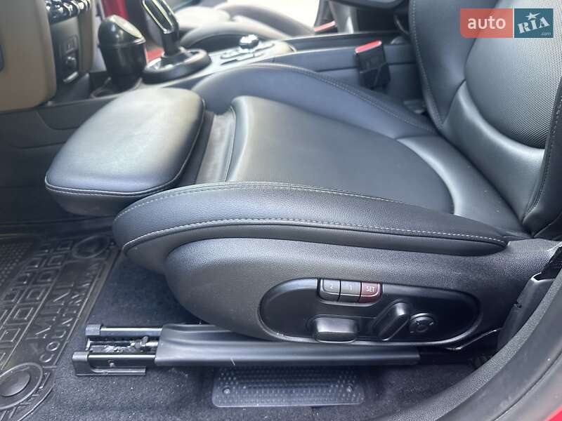 Хэтчбек MINI Countryman 2019 в Киеве фото 36 Хэтчбек MINI Countryman 2019 в Киеве