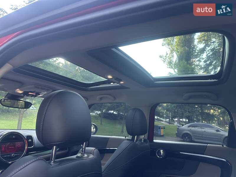 Хэтчбек MINI Countryman 2019 в Киеве фото 45 Хэтчбек MINI Countryman 2019 в Киеве