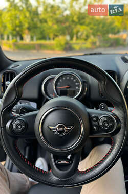 Хэтчбек MINI Countryman 2018 в 