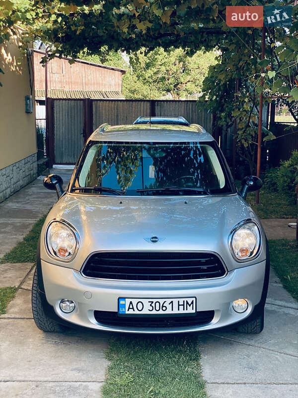 Хэтчбек MINI Countryman 2011 в Тячеве