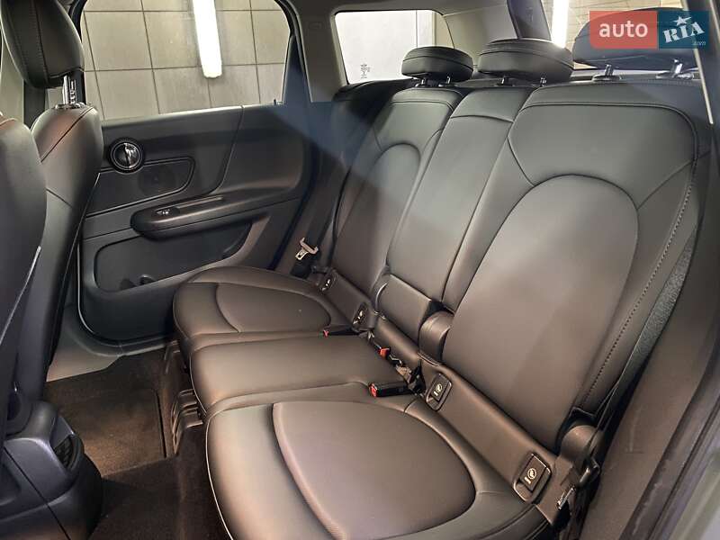Хэтчбек MINI Countryman 2019 в Умани фото 23 Хэтчбек MINI Countryman 2019 в Умани