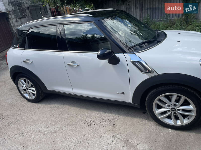 Позашляховик / Кросовер MINI Countryman 2011 в 