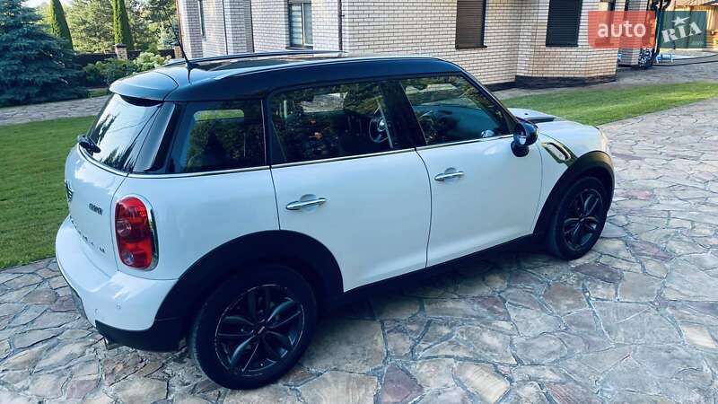 Внедорожник / Кроссовер MINI Countryman 2014 в Киеве