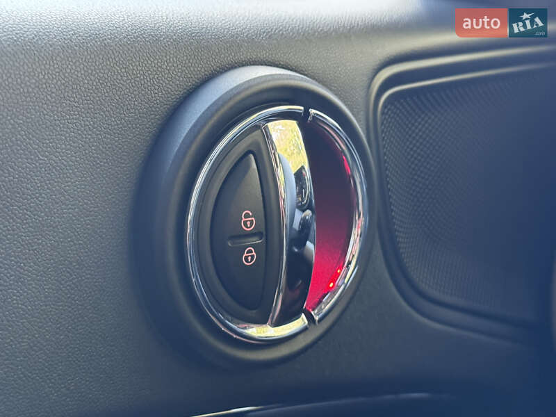 Хэтчбек MINI Countryman 2017 в Киеве фото 54 Хэтчбек MINI Countryman 2017 в Киеве