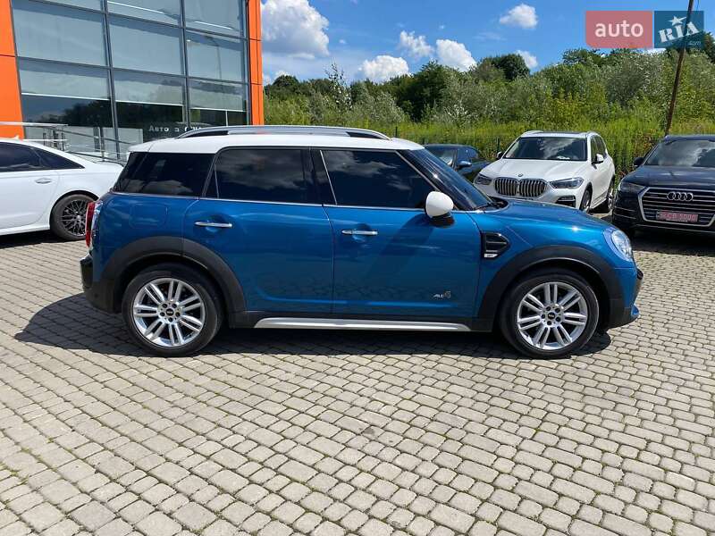 Хэтчбек MINI Countryman 2017 в Львове