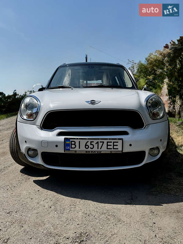 Позашляховик / Кросовер MINI Countryman 2011 в Глобиному