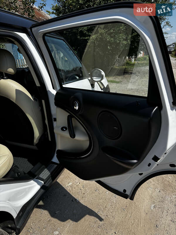 Позашляховик / Кросовер MINI Countryman 2011 в Глобиному