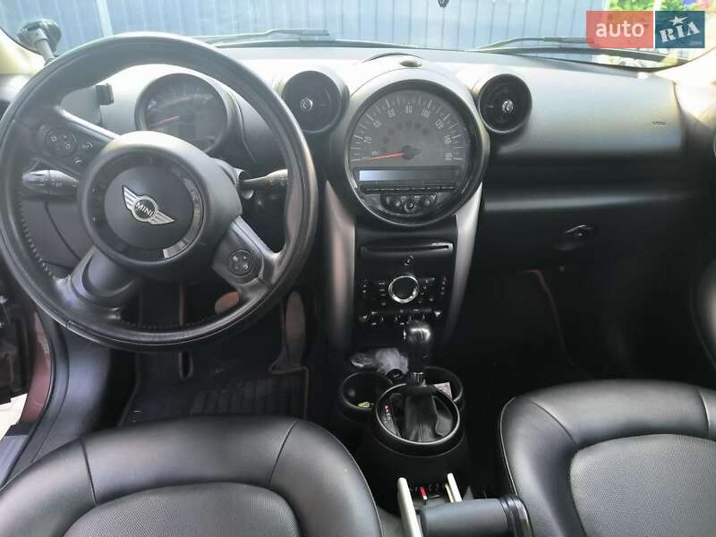Внедорожник / Кроссовер MINI Countryman 2015 в Киеве